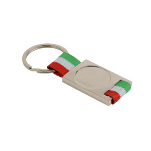 Quaderno con copertina in PU riciclato con fogli a righe (80 pag.) 10 Portachiavi in metallo/nylon. Spazio centrale idoneo per logo resina